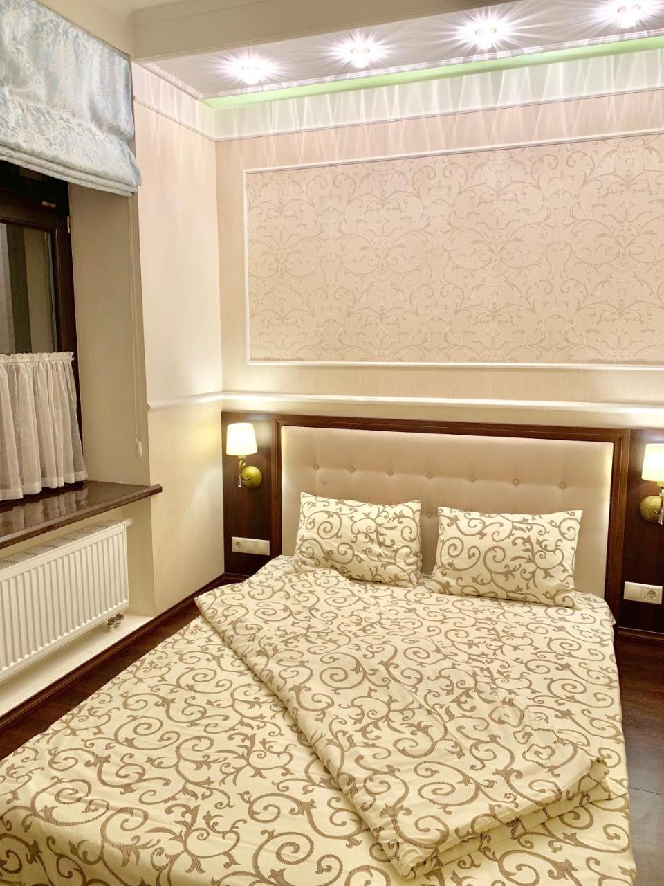 Two-Bedroom On Lesi Ukrainky Lviv Eksteriør bilde
